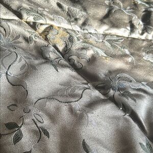 Elegant Floral Patterned Fabric